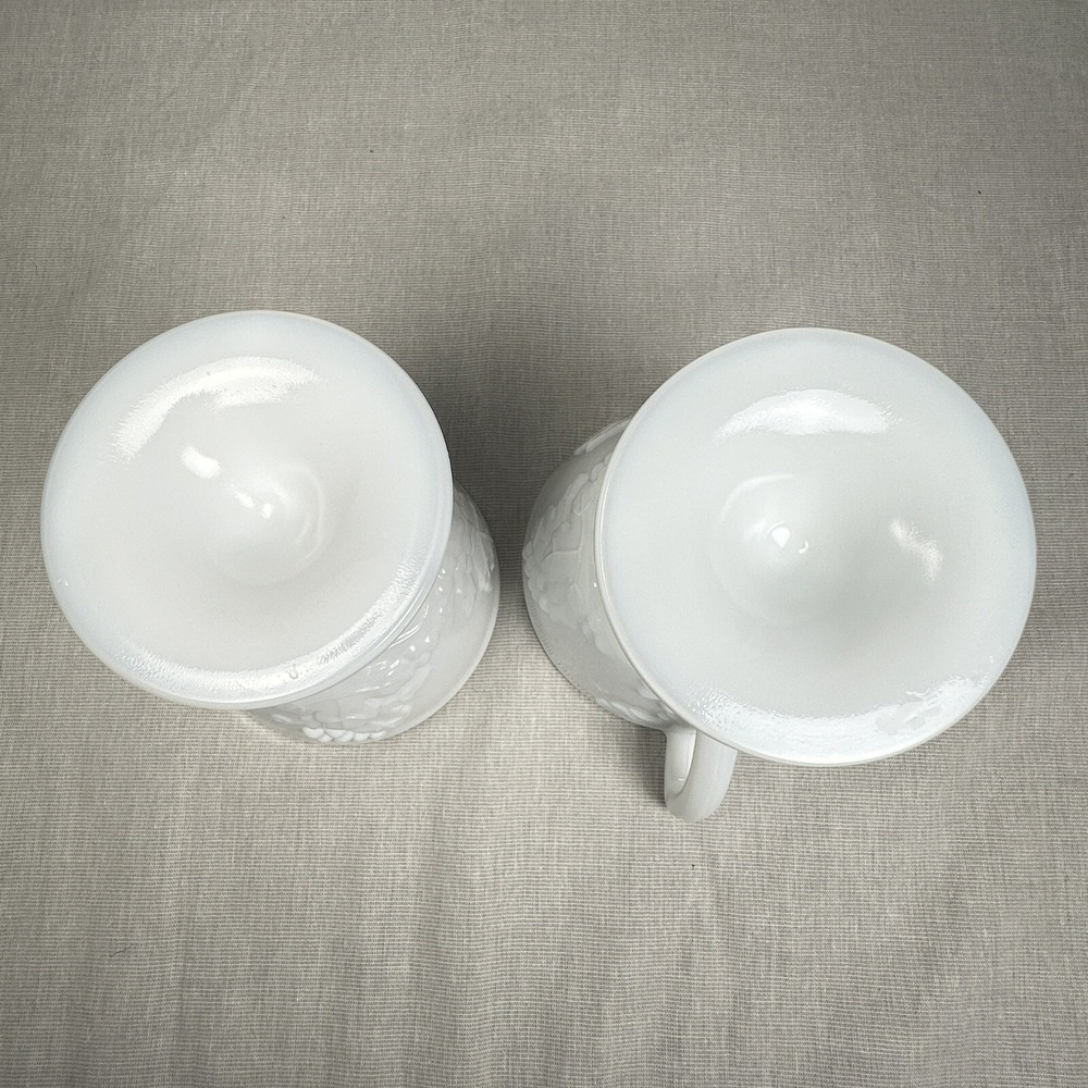 VTG Indiana Milk Glass Colony Harvest Grapes Cream and Sugar Set Mint Condition - Picture 6 of 6
